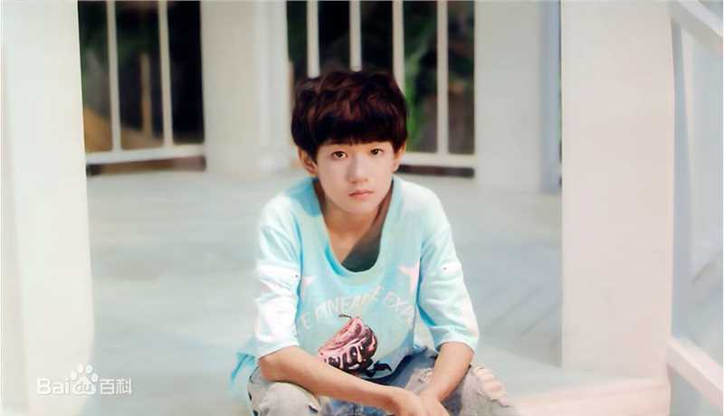 王源(Roy)最新爱出发官方壁纸