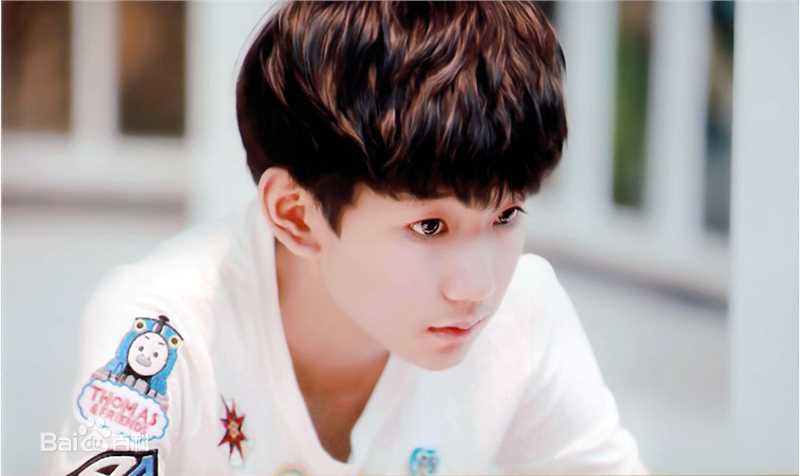 王源(Roy)最新爱出发官方壁纸