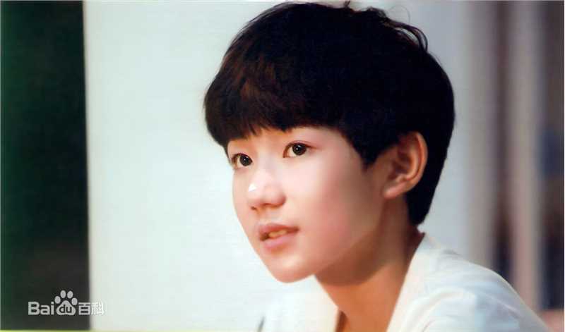 王源(Roy)最新爱出发官方壁纸