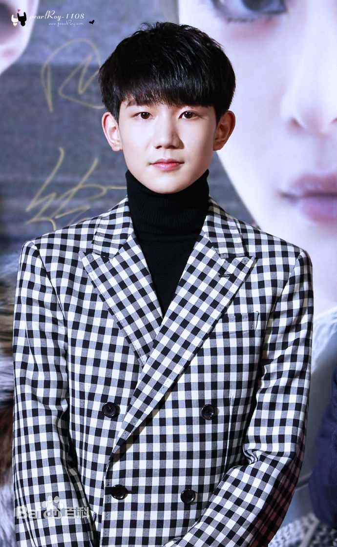 王源(Roy)160929爵迹首映礼性感图片图集