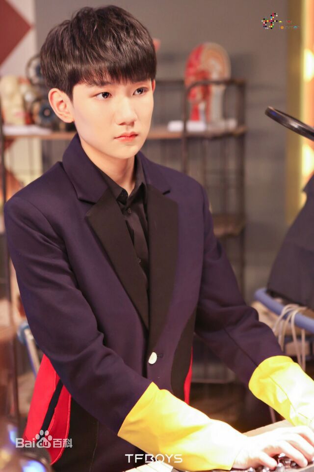 王源(Roy)高清官网福利图集