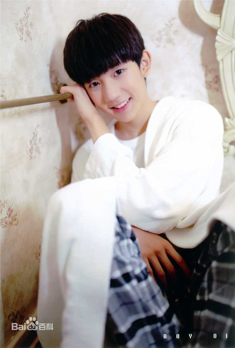 王源(Roy)最全2016官方台历壁纸