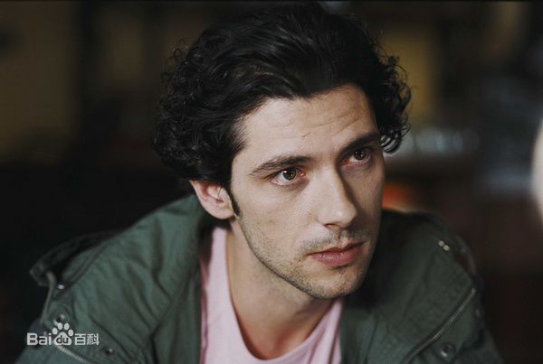 梅尔维尔·珀波(Melvil Poupaud)电影最新剧照