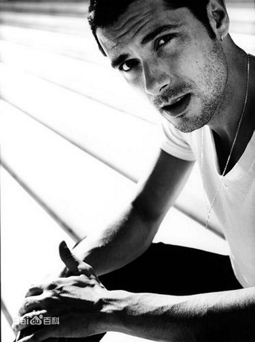 梅尔维尔·珀波(Melvil Poupaud)精彩图册