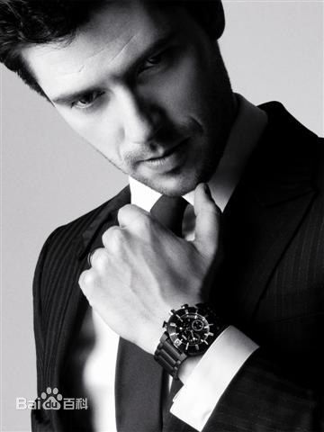 梅尔维尔·珀波(Melvil Poupaud)前后照片