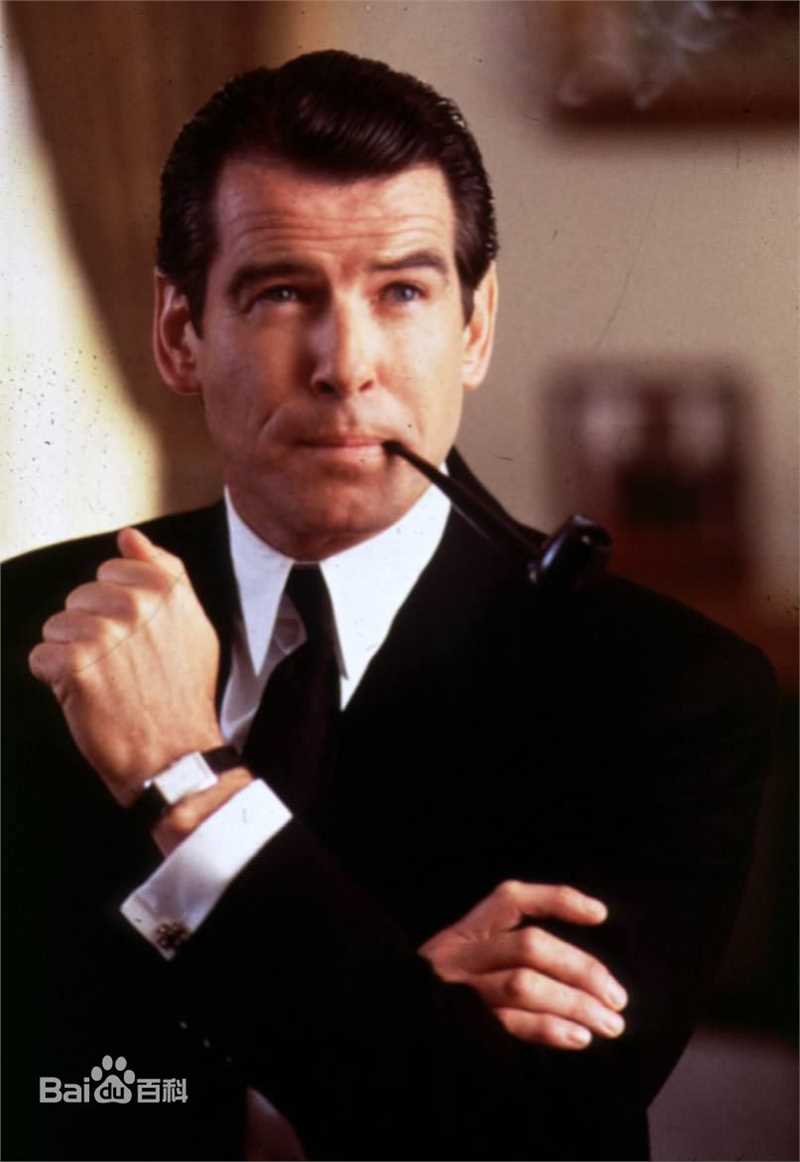 皮尔斯·布鲁斯南(Pierce Brosnan)在影片中的角色扮演图片图册