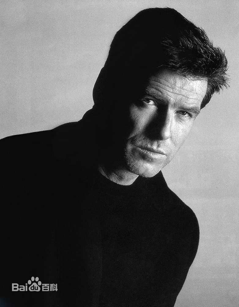 精选皮尔斯·布鲁斯南(Pierce Brosnan)精彩图册