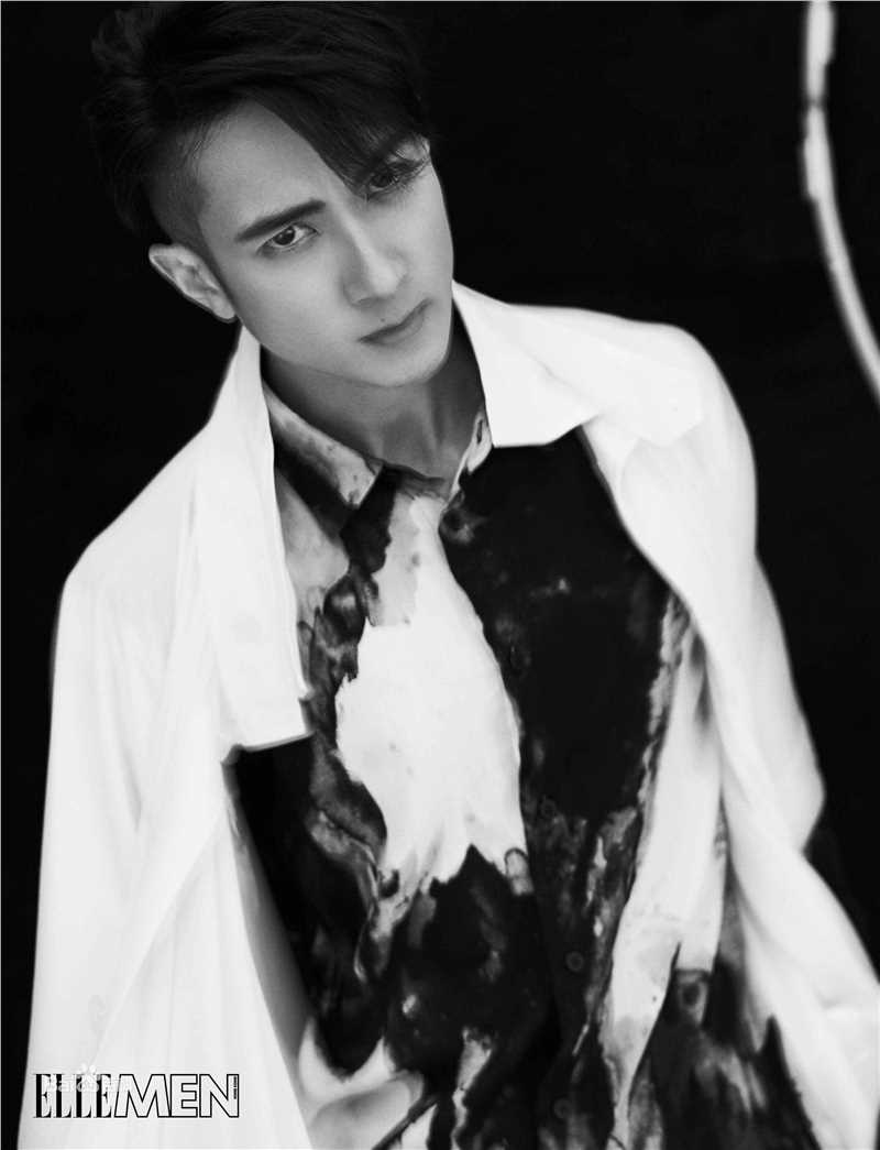 最新吴尊(Chun Wu)在《ELLEMEN》中的图集