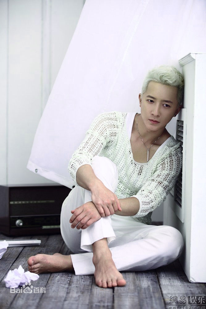 韩庚(Han Geng)最全杂志（一）壁纸