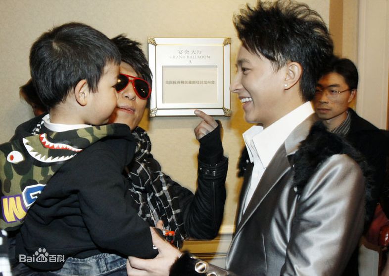 韩庚(Han Geng)2011.1.8 精品时尚盛典素颜照壁纸