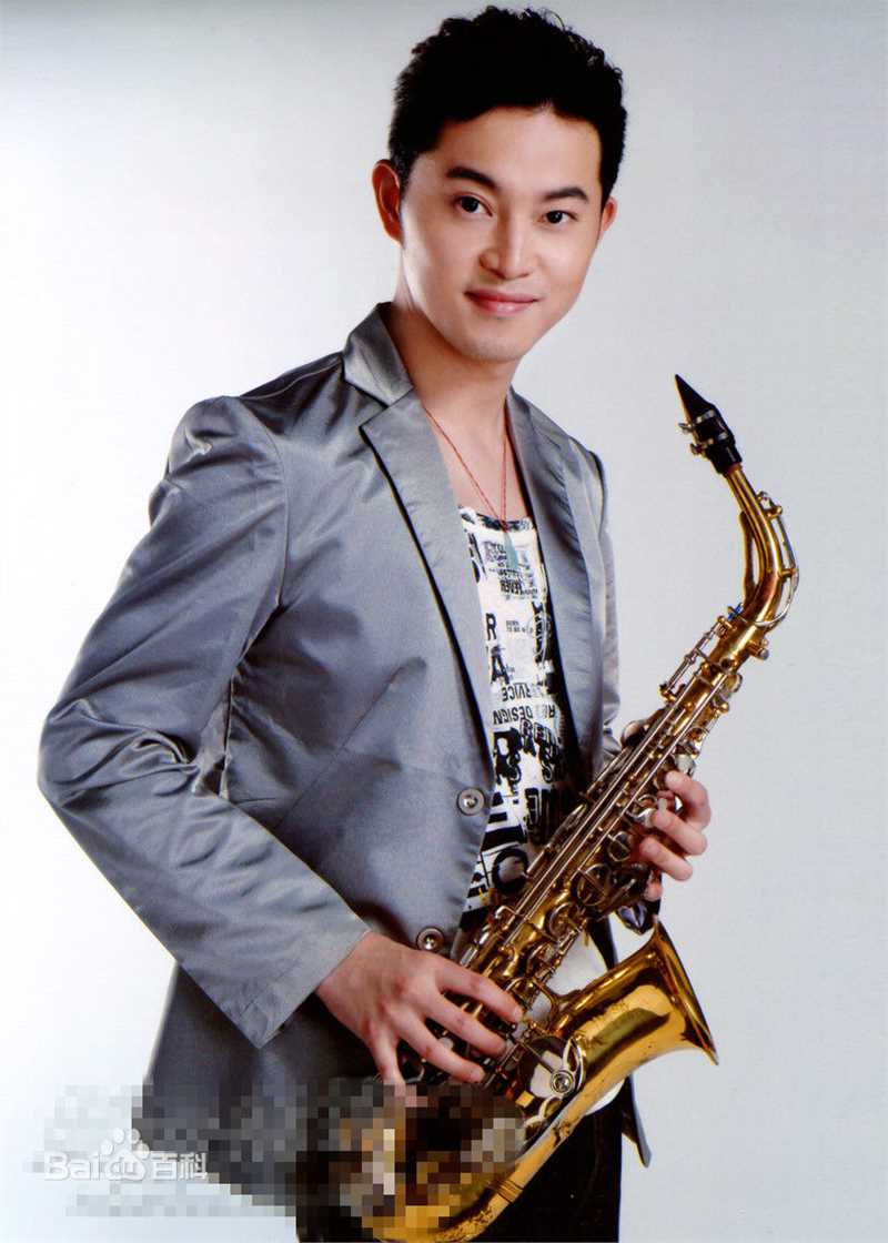 沙溢早期性感图片壁纸