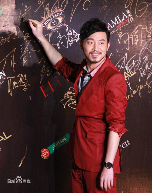 沙溢参加活动等素颜照相册