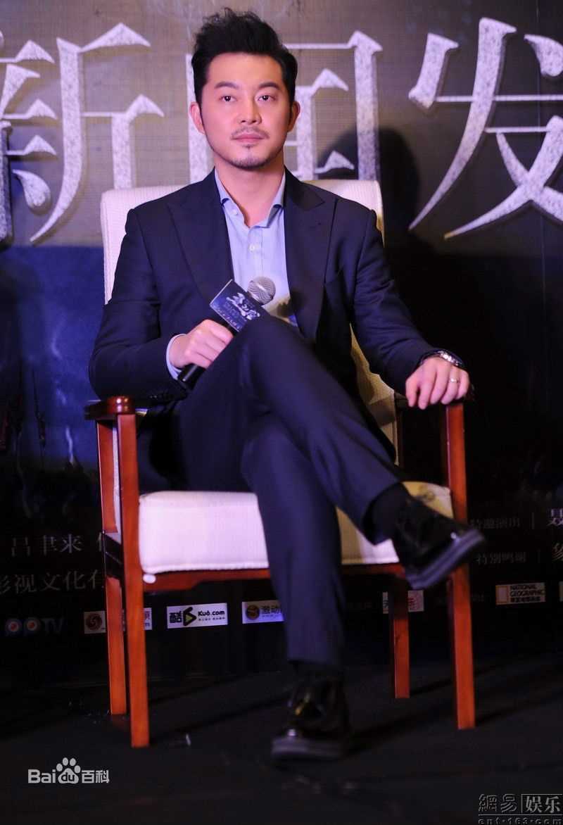 沙溢参加活动等素颜照相册