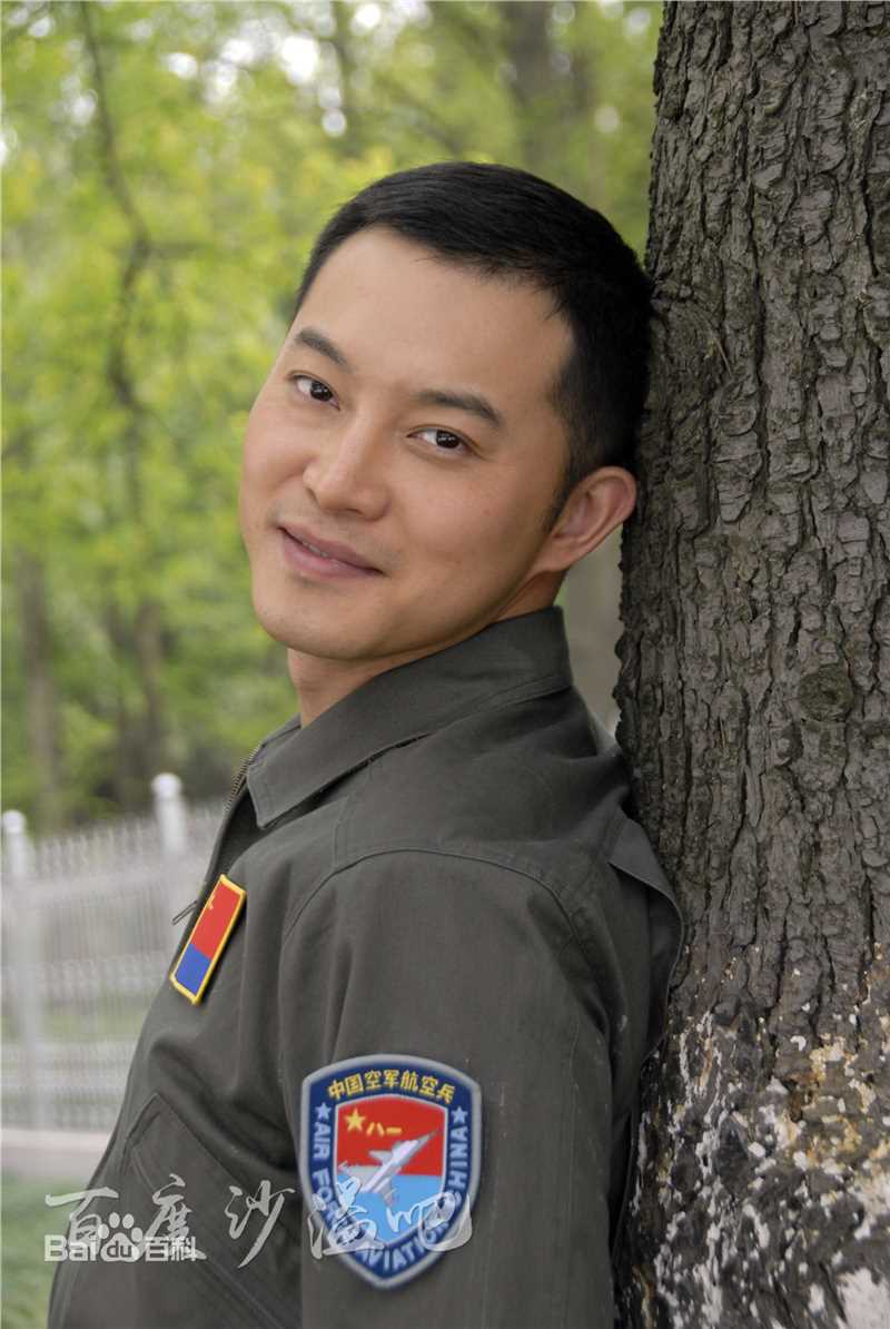 沙溢电视剧鹰隼大队饰演马赫生活照