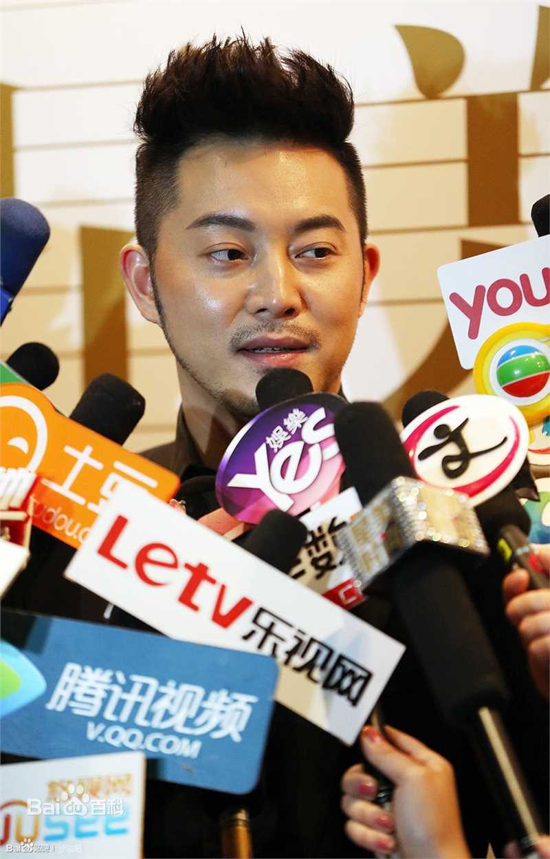 沙溢20140320星美时尚耀世启航酒会壁纸壁纸