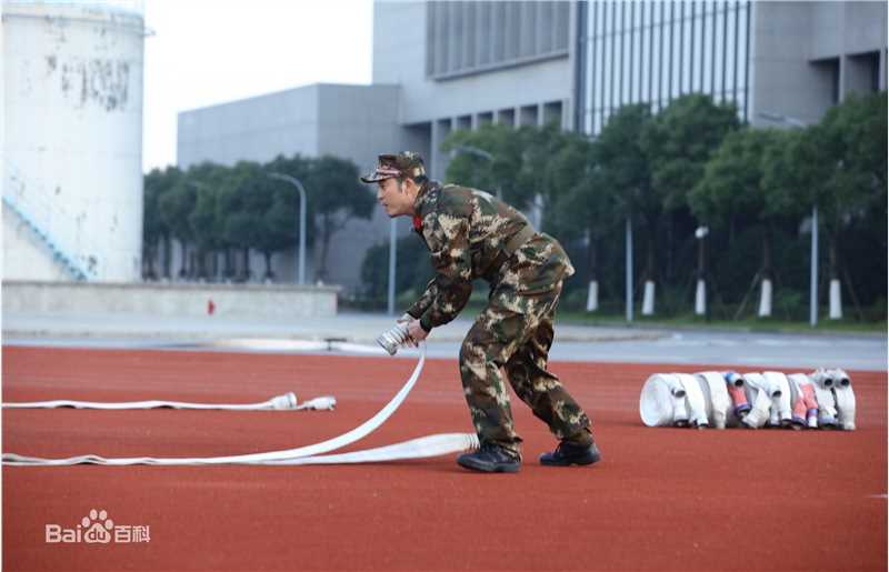 沙溢综艺了不起的挑战生活照