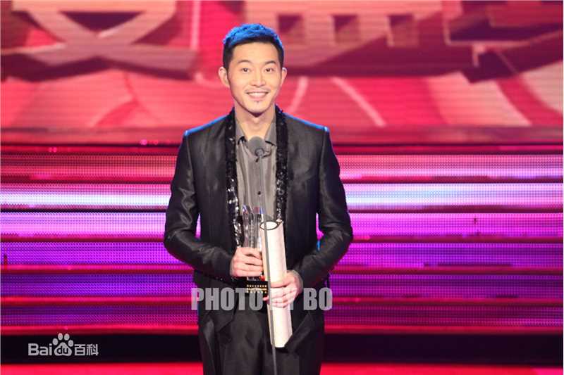 沙溢20110128首届黑龙江影视明星汇颁奖盛典图册