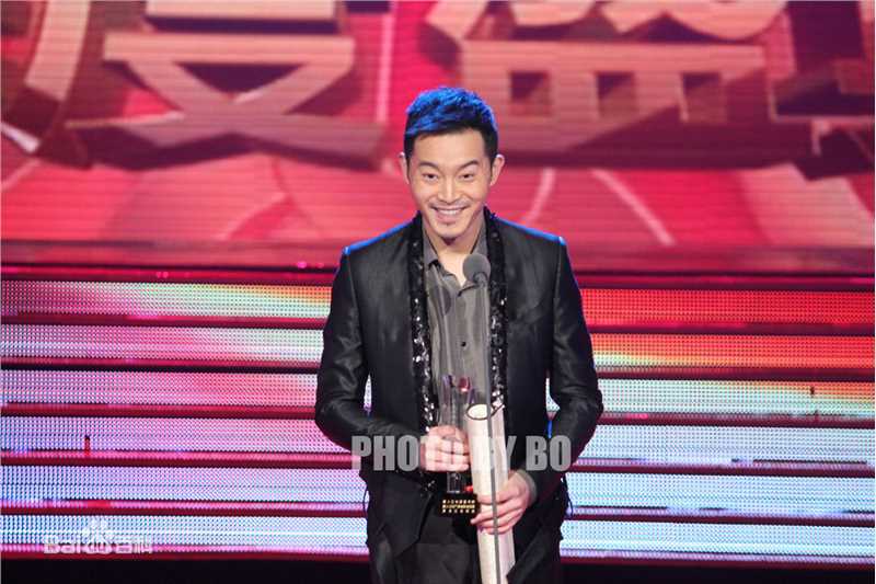 沙溢20110128首届黑龙江影视明星汇颁奖盛典图册