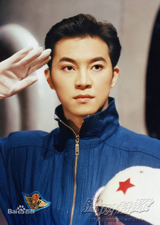 沙溢军装照素颜照相册