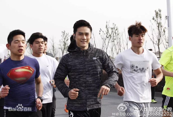 蒋劲夫(Jiang Jinfu)上海松江半程马拉松“为犀牛狂奔”公益跑性感图片图集