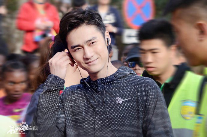 蒋劲夫(Jiang Jinfu)上海松江半程马拉松“为犀牛狂奔”公益跑性感图片图集