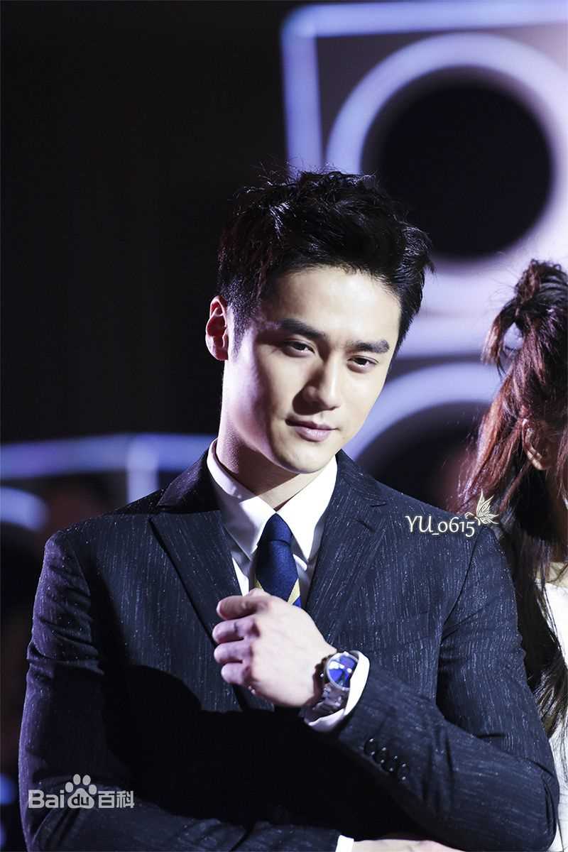 蒋劲夫(Jiang Jinfu)上海FENDI腕表发布会生活照