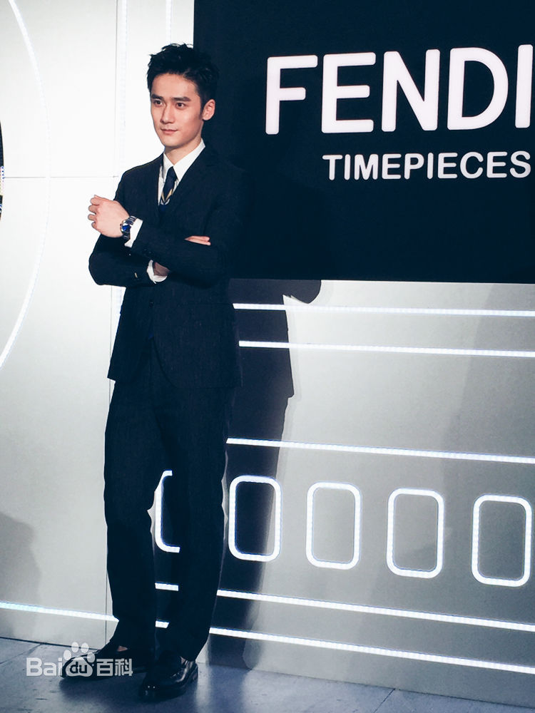 蒋劲夫(Jiang Jinfu)上海FENDI腕表发布会生活照