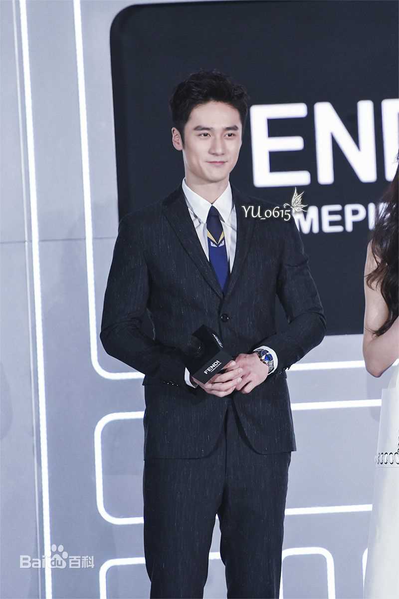 蒋劲夫(Jiang Jinfu)上海FENDI腕表发布会生活照