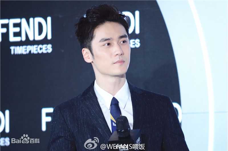 蒋劲夫(Jiang Jinfu)上海FENDI腕表发布会生活照