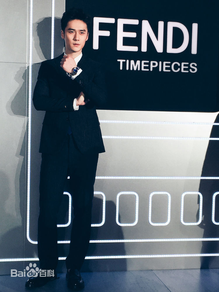 蒋劲夫(Jiang Jinfu)上海FENDI腕表发布会生活照