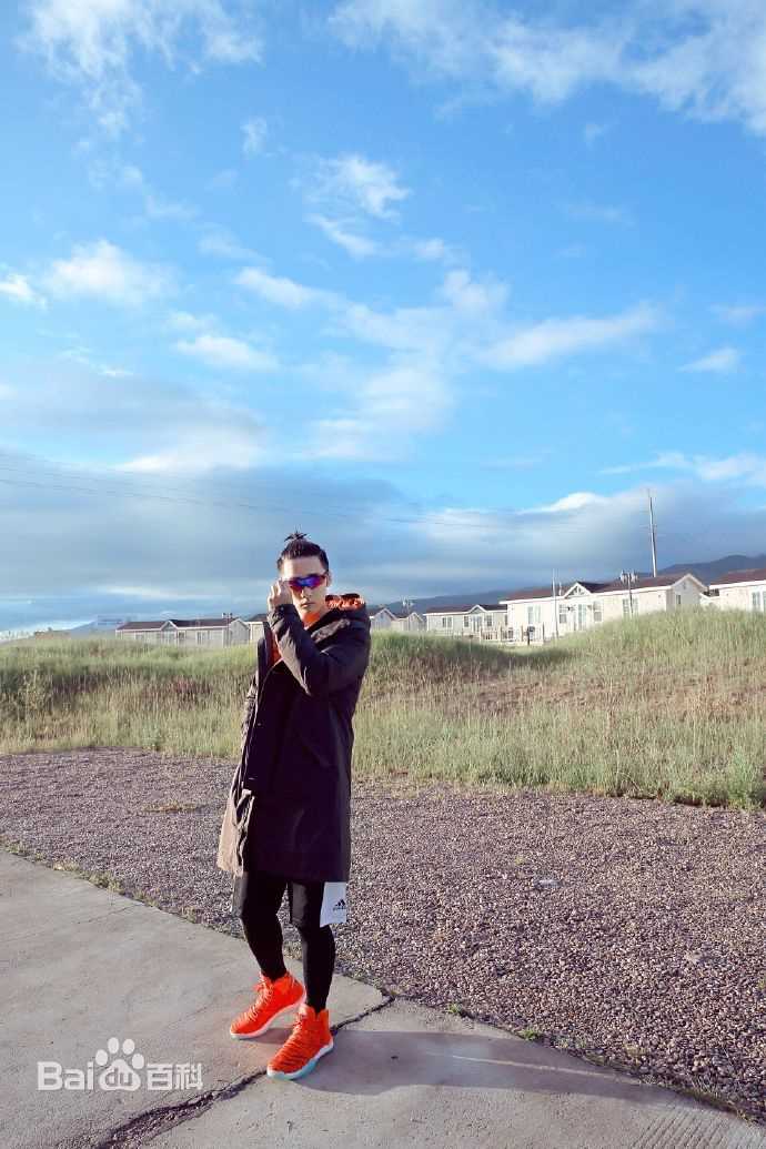 蒋劲夫(Jiang Jinfu)搜狐名人马拉松壁纸壁纸