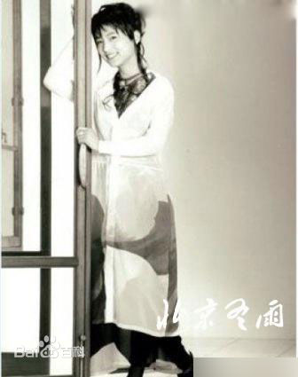 李玲玉(Li Ling Yu)旧照前后照片