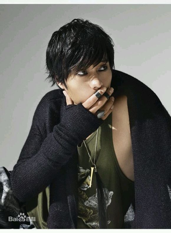 最新苏志燮(；So Ji Sub)壁纸