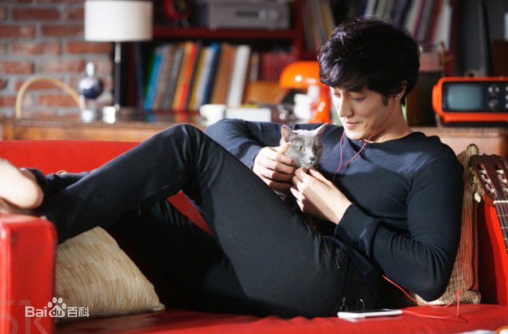 最新苏志燮(；So Ji Sub)壁纸
