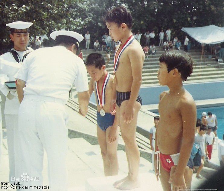 苏志燮(；So Ji Sub)少年时代生活照