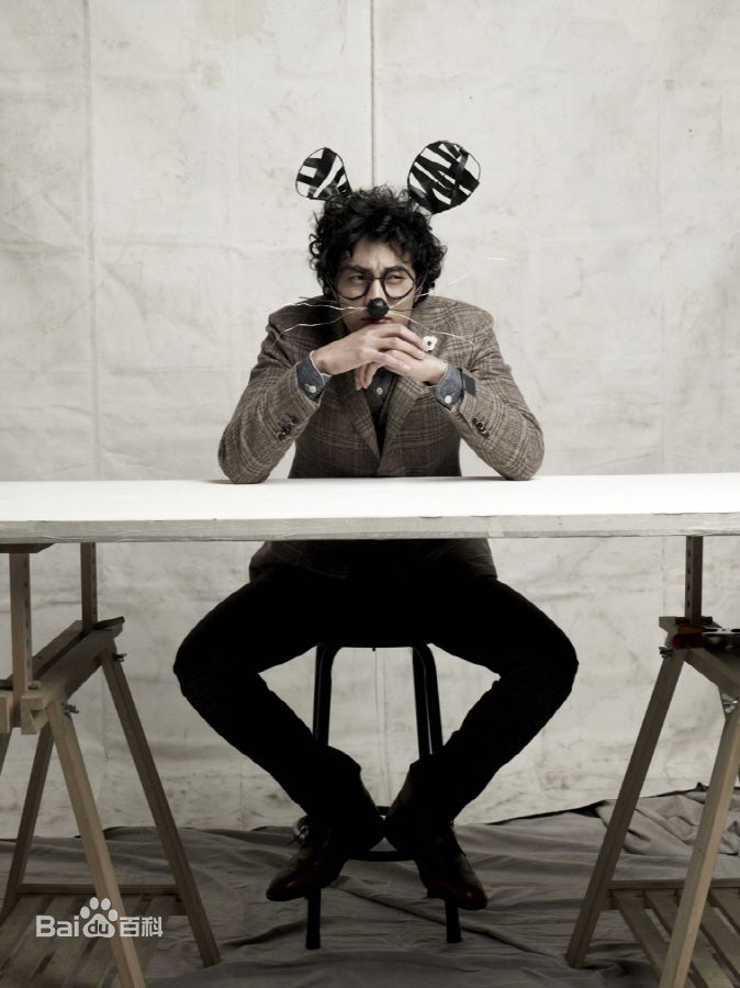 最新苏志燮(；So Ji Sub)精彩图册