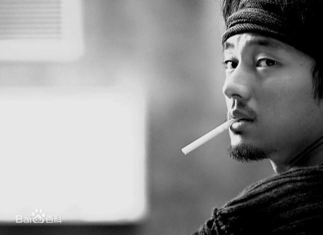 最新苏志燮(；So Ji Sub)精彩图册