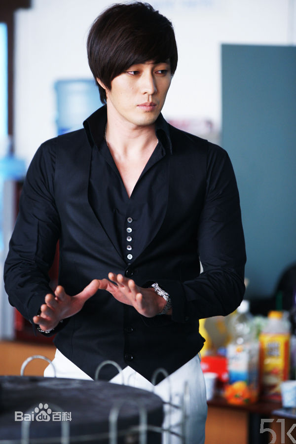 最新苏志燮(；So Ji Sub)精彩图册