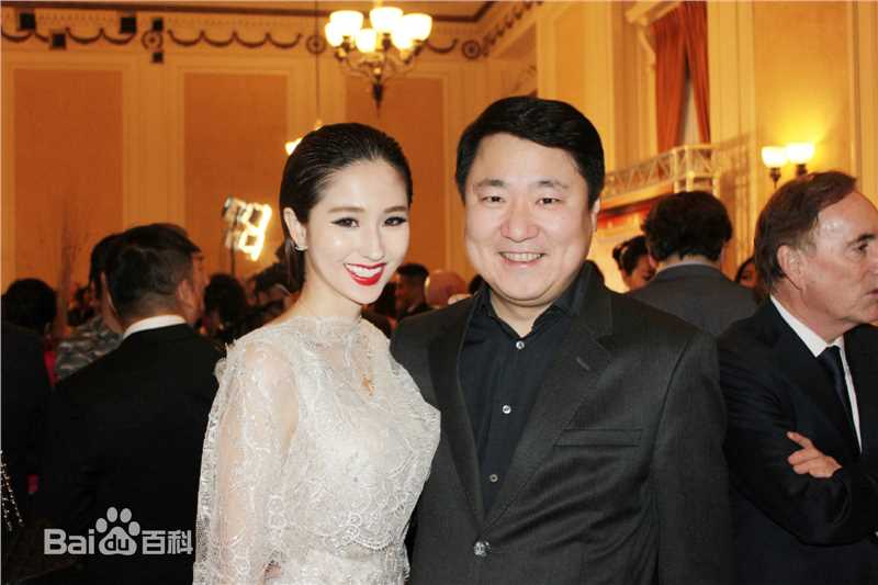 蓝心妍(Crazybarby Leni Lan、ЛаньЯнь、)蓝燕电影节红毯风采图片图集