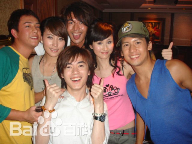 蓝心妍(Crazybarby Leni Lan、ЛаньЯнь、)蓝燕香港报道壁纸壁纸