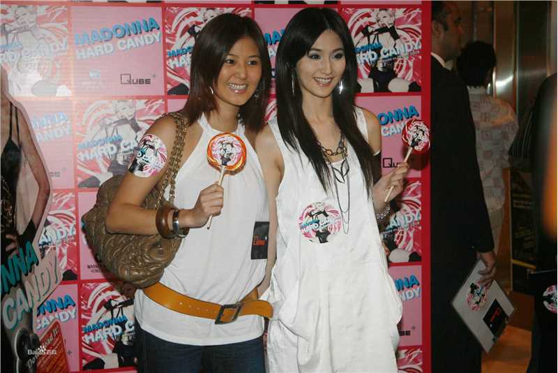 蓝心妍(Crazybarby Leni Lan、ЛаньЯнь、)蓝燕香港报道壁纸壁纸