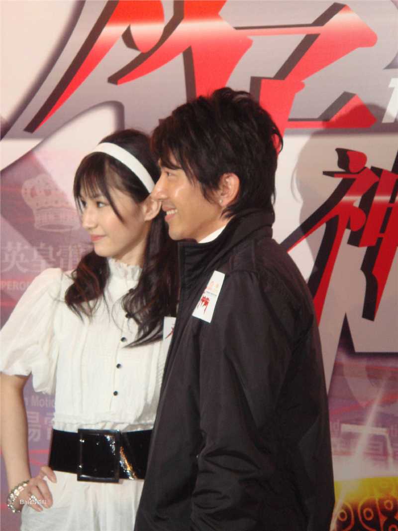 蓝心妍(Crazybarby Leni Lan、ЛаньЯнь、)蓝燕香港报道壁纸壁纸