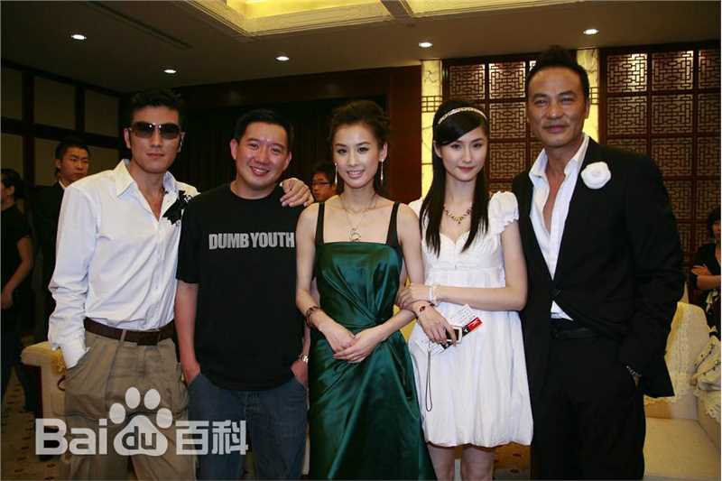 蓝心妍(Crazybarby Leni Lan、ЛаньЯнь、)蓝燕香港报道壁纸壁纸