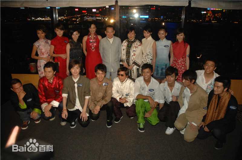 蓝心妍(Crazybarby Leni Lan、ЛаньЯнь、)蓝燕香港报道壁纸壁纸