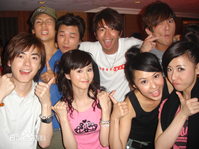 蓝心妍(Crazybarby Leni Lan、ЛаньЯнь、)蓝燕香港报道壁纸壁纸