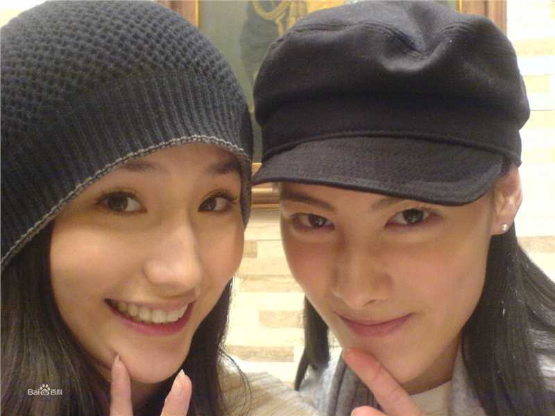 蓝心妍(Crazybarby Leni Lan、ЛаньЯнь、)蓝燕香港报道壁纸壁纸