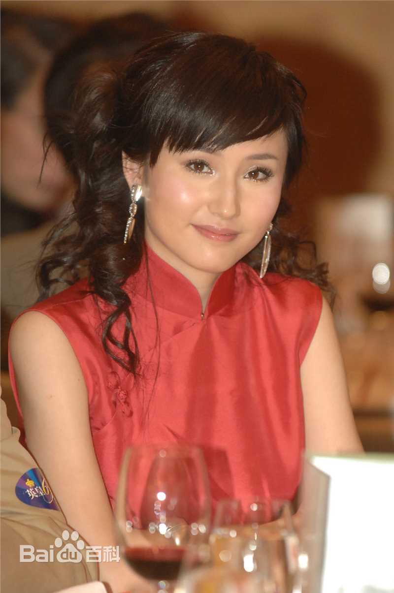 蓝心妍(Crazybarby Leni Lan、ЛаньЯнь、)蓝燕香港报道壁纸壁纸