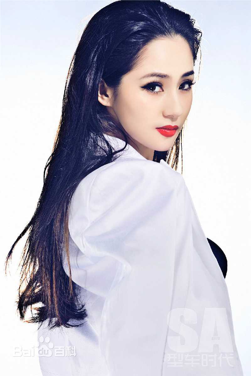 高清蓝心妍(Crazybarby Leni Lan、ЛаньЯнь、)在《型车时代》中的图集