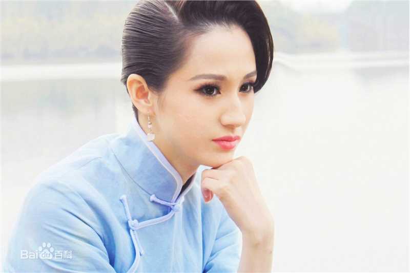 精选蓝心妍(Crazybarby Leni Lan、ЛаньЯнь、)在《血色黎明》中的图册