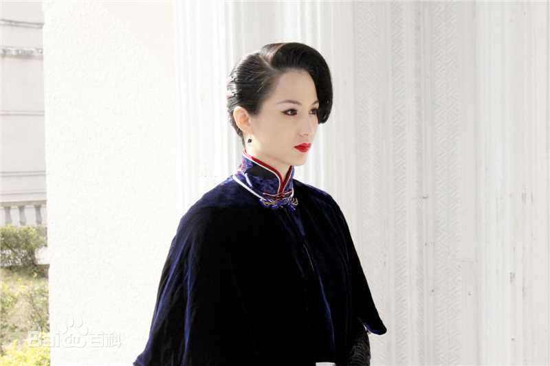 精选蓝心妍(Crazybarby Leni Lan、ЛаньЯнь、)在《血色黎明》中的图册